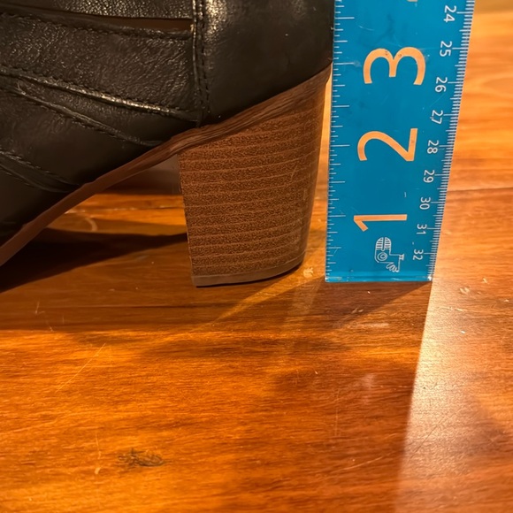 Josef Seibel Bonnie Ankle Boot 39 8 1/2 Booties Black Leather 3” Chunky Heel - Picture 13 of 14